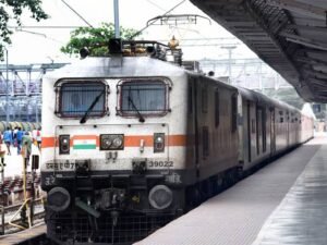 गर्मी की छुट्टियों में यात्रियों को राहत की तैयारी, रेलवे बढ़ा सकता है स्पेशल ट्रेनों की संख्या