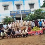 ऑपरेशन अंकुश: रायगढ़-कोरबा बॉर्डर पर जुए के 5 फड़ पर पुलिस की बड़ी कार्रवाई, 33 जुआरी गिरफ्तार