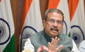 NEET विवाद पर सियासत तेज: धर्मेंद्र प्रधान का राहुल गांधी पर हमला, बोले— छात्रों को राजनीति का माध्यम बना रही कांग्रेस