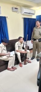 रायगढ़ में बैंकों की सुरक्षा पर पुलिस की नजर, CCTV से लेकर स्ट्रांग रूम तक हुआ औचक निरीक्षण